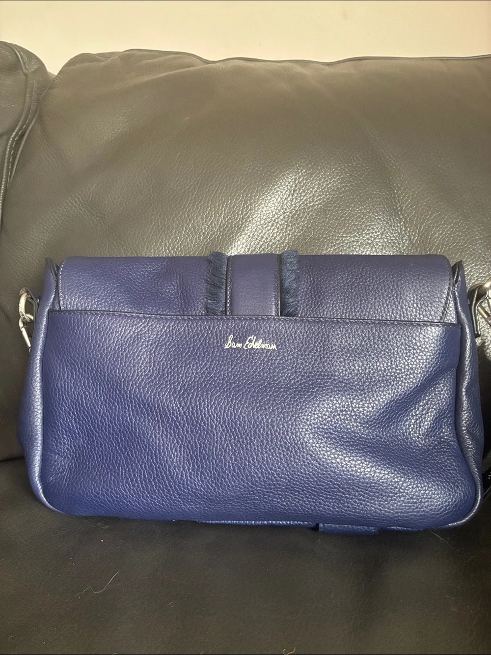 Sam Edelman Petra Silver Rivet shoulder bag in navy - Picture 3 of 7